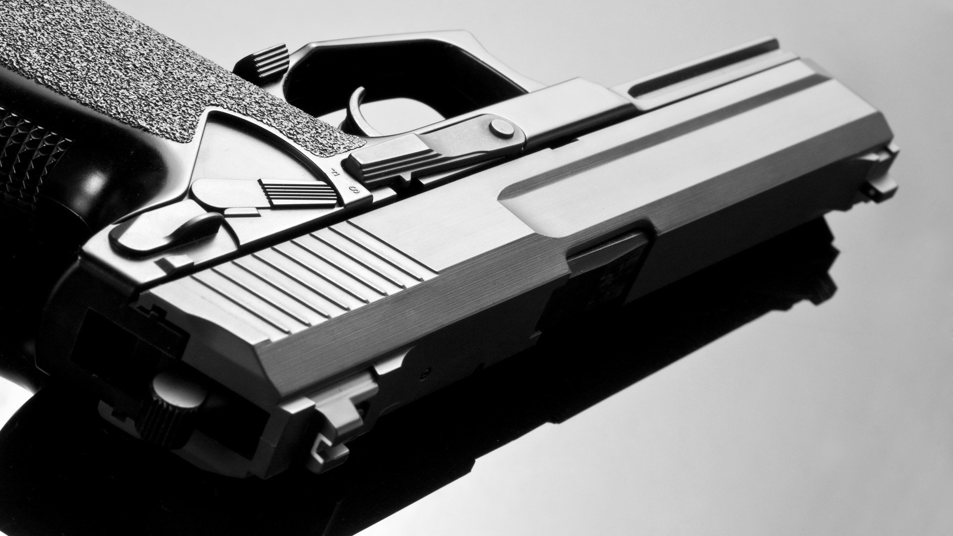 _冬季冰屏幕灯光秀：科技点亮运动夜_，冰屏led显示屏案例