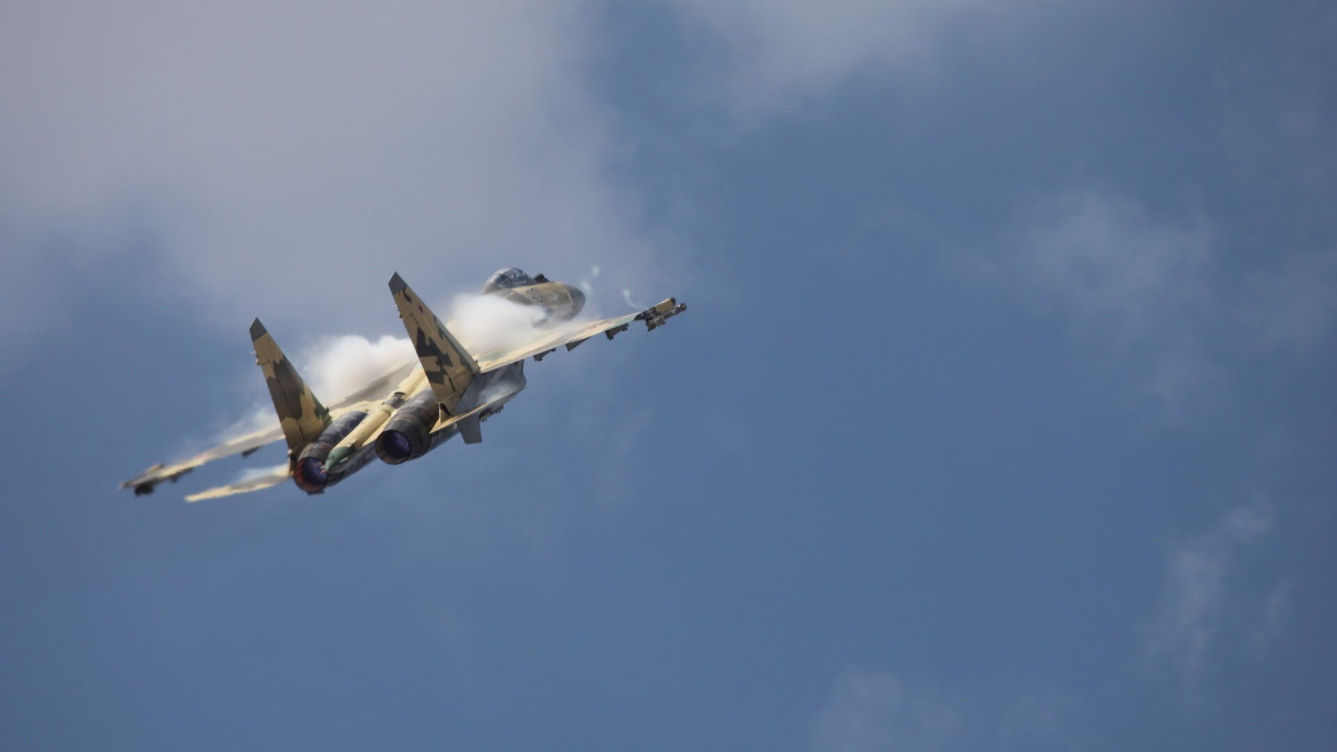 爱游戏体育-_全民瑜伽月：身心放松新潮流_，全民瑜伽是什么概念